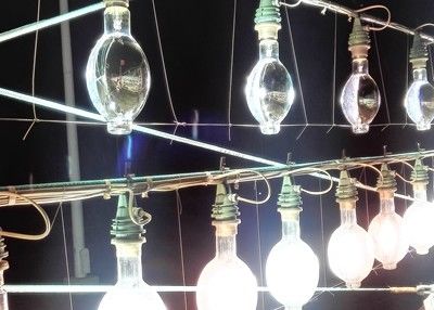 عاكس جانبي 700 وات MH تنمو المصابيح الخفيفة توفير الوقود بطول 350 مم